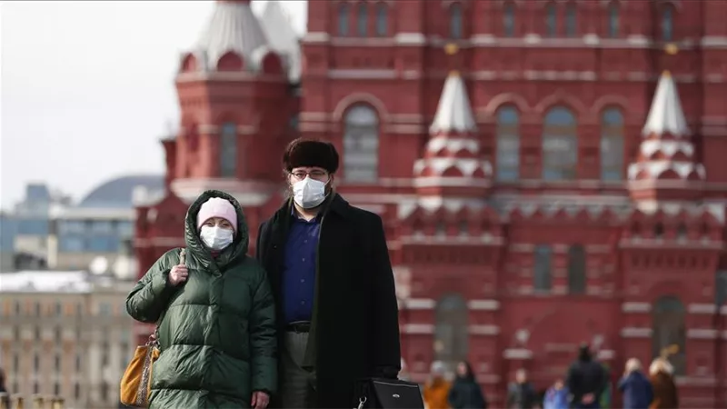 موسكو تحظر زيارة المقابر