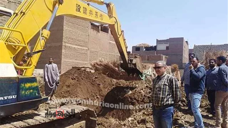 حملة إزالة مكبرة وإعادة تسليم محطة صرف بمركز أسيوط