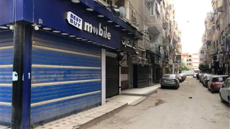 غلق المحال في كفرالشيخ لليوم السابع عشر من الحظر.صور