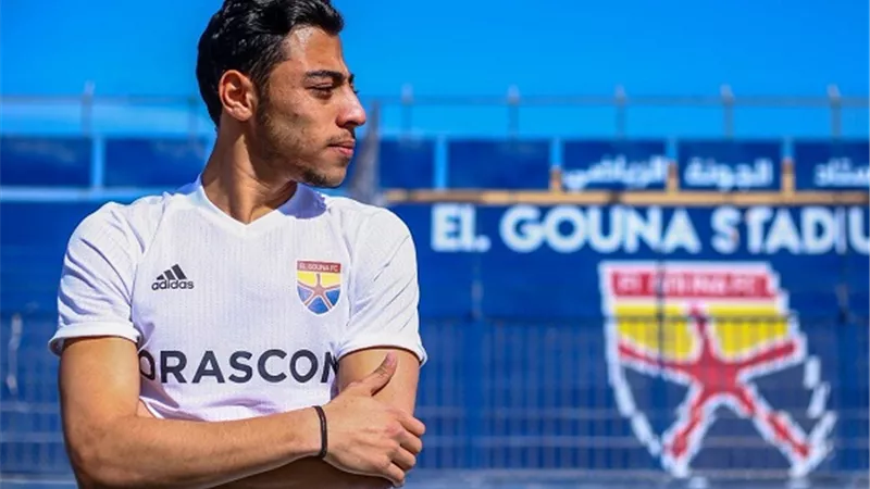 اكرم توفيق بدلا من احمد فتحى فى الاهلى