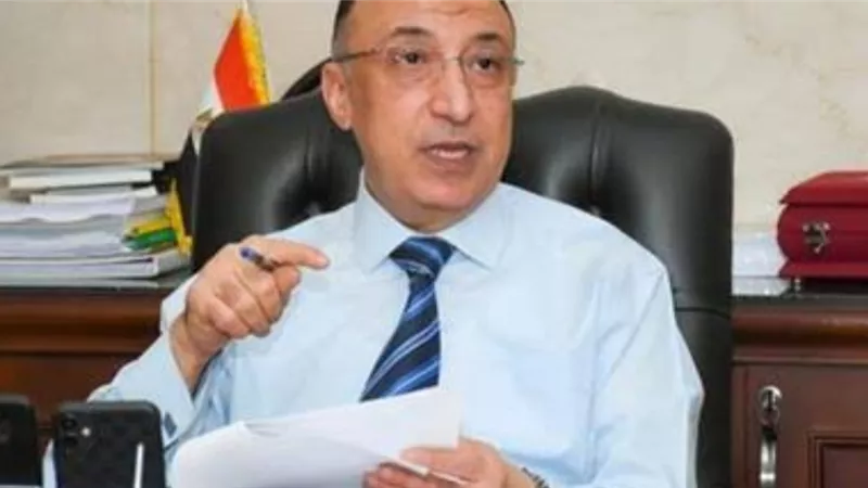 محافظ الاسكندرية يكشف تفاصيل عزل عقار بسبب كورونا