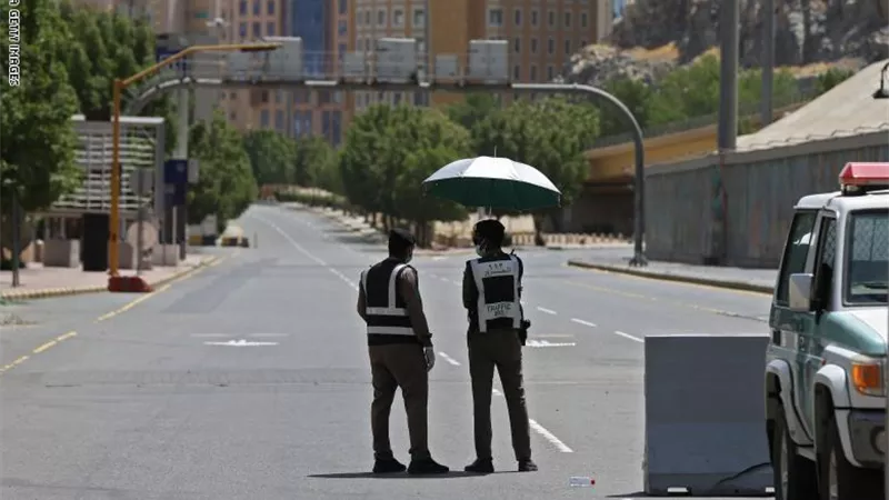 تمديد العمل بمنع التجول في السعودية حتى إشعار آخر