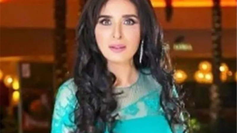 تعرف على العمر الحقيقى للفنانة دينا