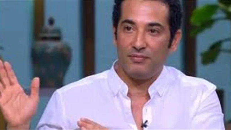 فرج عامر: تحية قلبية للفنان عمرو سعد لموقفه الانسانى بشأن شهداء فيروس كورونا