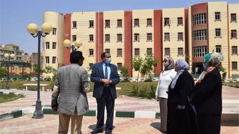 اخلاء المدن الجامعية ببنى سويف للتعقيم.. بالصور