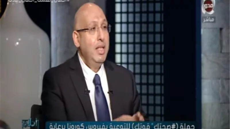 بالفيديو.. أستاذ أورام: سر قوة فيروس كورونا في انتشاره السريع