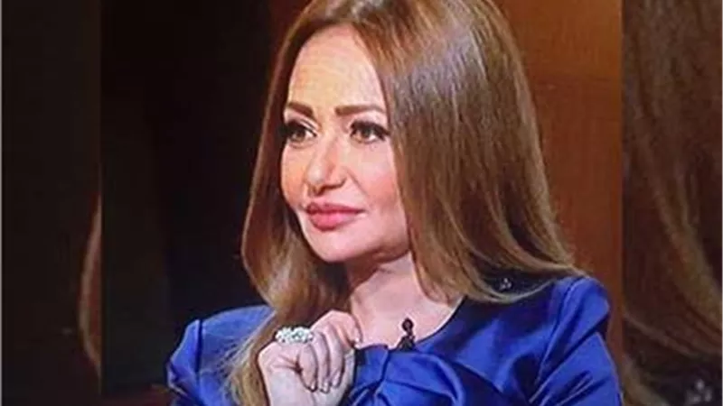 شاهد.. أول ظهور لـ ليلى علوى بعد وفاة طليقها بـ أوف شولدر