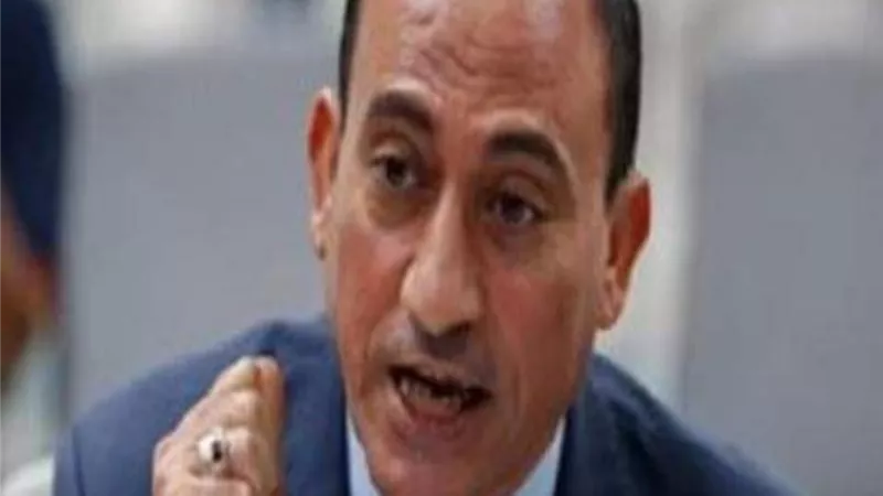 وكيل نقل البرلمان يطالب الحكومة بتوفير الحماية من فيروس كورونا للعاملين فى صناعة اعلانات الطرق
