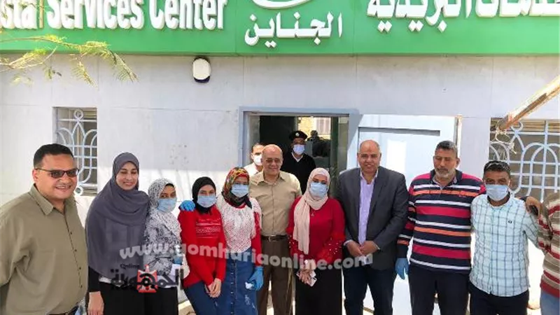 حملة نائب السويس توزع مهمات الوقاية علي منافذ صرف منحه العمالة بالسويس