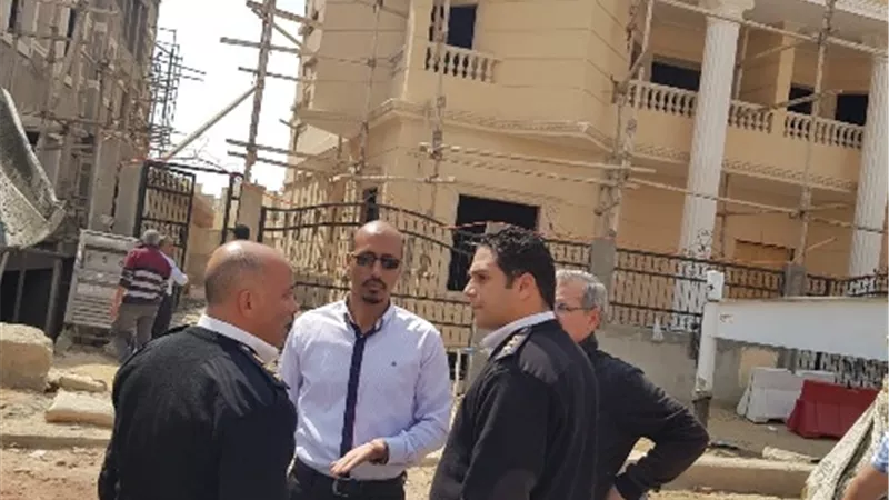جهاز مدينة الشروق يتحفظ على 6 معدات ثقيلة قبل الشروع فى بناء مخالف بالمدينة