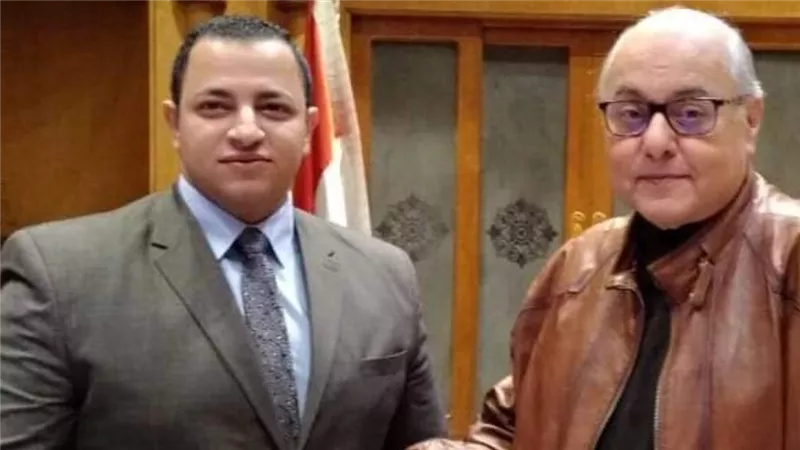 حزب الغد بدار السلام يوزع السلع التموينيه بالمجان علي العمالة غير المنتظمه