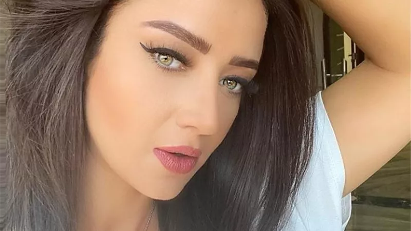 رضوى الشربينى تبهر متابعيها بإطلالة رقيقة