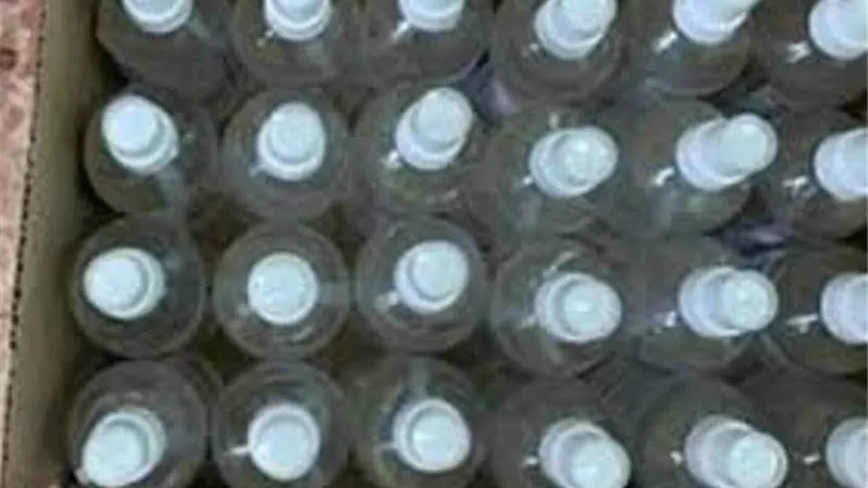 ضبط 2580 عبوة كحول مجهولة المصدر قبل بيعها فى السوق السوداء بسوهاج