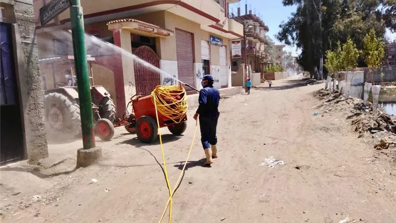 محافظ كفرالشيخ يتابع أعمال التطهير والتعقيم الوقائى بالمحافظة