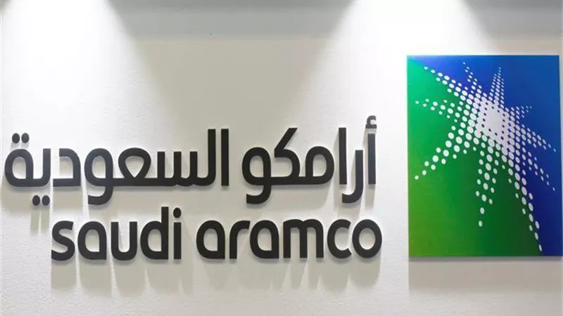 أرامكو السعودية تعرض على مصاف متضررة الخام بشروط ميسرة