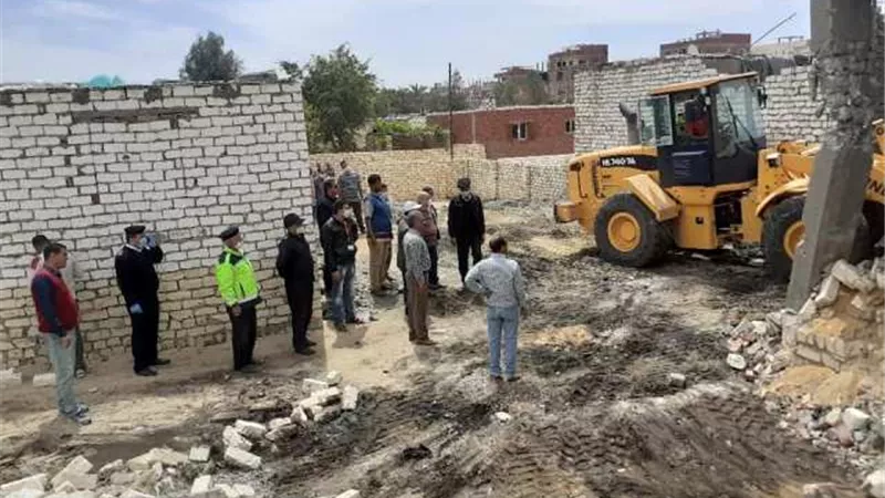 211 إزالة لتعديات و أبنية مخالفة في الإسماعيلية منذ تطبيق حظر التجوال.صور