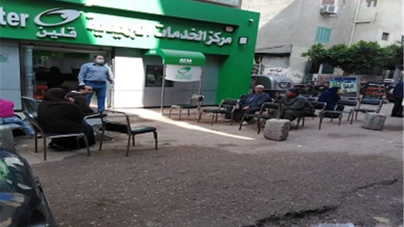 سعفان يتابع صرف منحة العمالة غير المنتظمة لمليون و500 ألف عامل