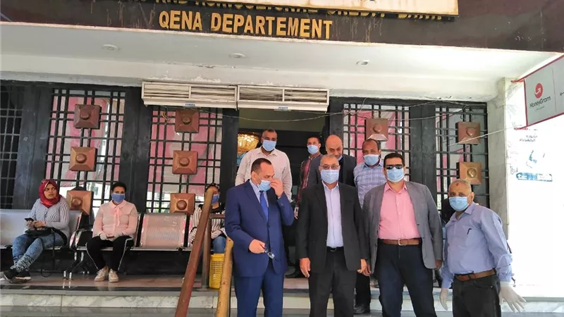مستقبل وطن بقنا يتابع عملية صرف منحة العمالة الغير منتظمة