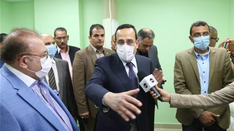 شوشة وراتب يتفقدان مستشفي العريش العام