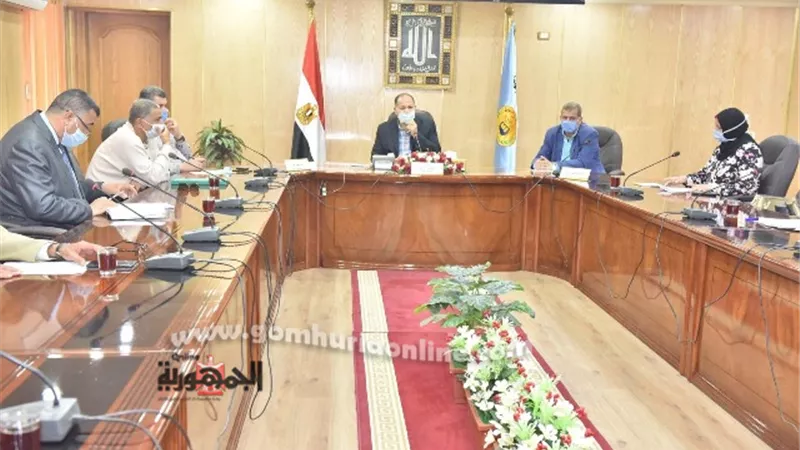 محافظ أسيوط : استمرار التطبيق الحاسم للإجراءات الإحترازية خلال عيد القيامة و شم النسيم