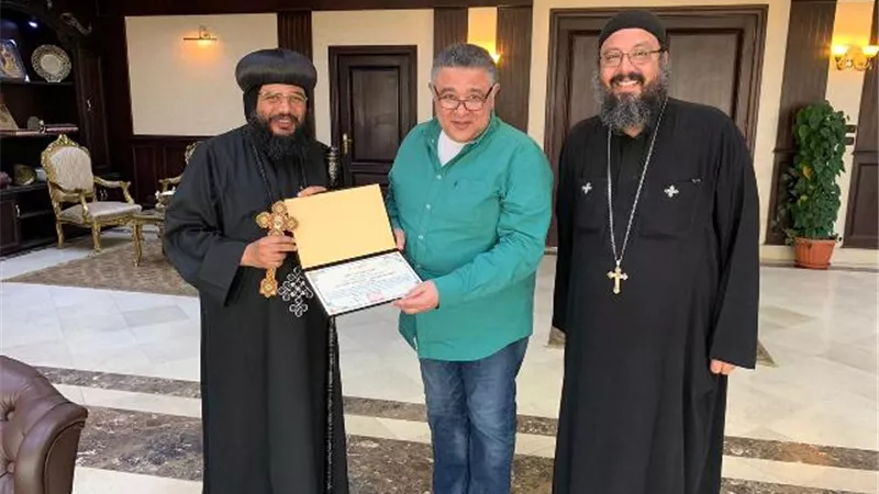 محافظ البحر الأحمر يستقبل الأنبا إيلاريون لتهنئة الأقباط بعيد القيامة المجيد