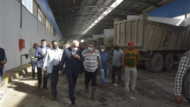 محافظ الجيزة يتابع مجهودات جمع المخلفات بمحطات المناولة بكرداسة والمريوطية