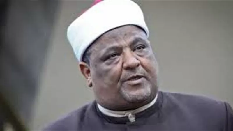 وكيل الأزهر السابق : شرب الماء لا يمنع الإصابة بكورونا .. والصيام يقوي المناعة
