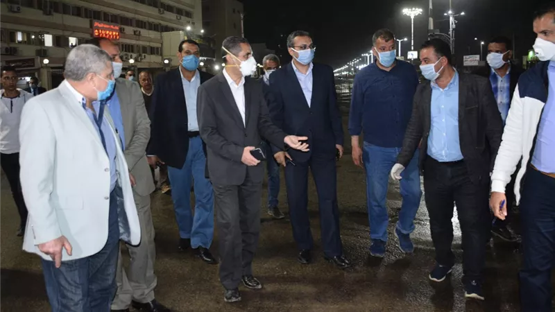 محافظ الغرببة : توفبر مخزون من السلع الغذائية والبوتجاز للأهالى بصفط تراب خلال فترة العزل