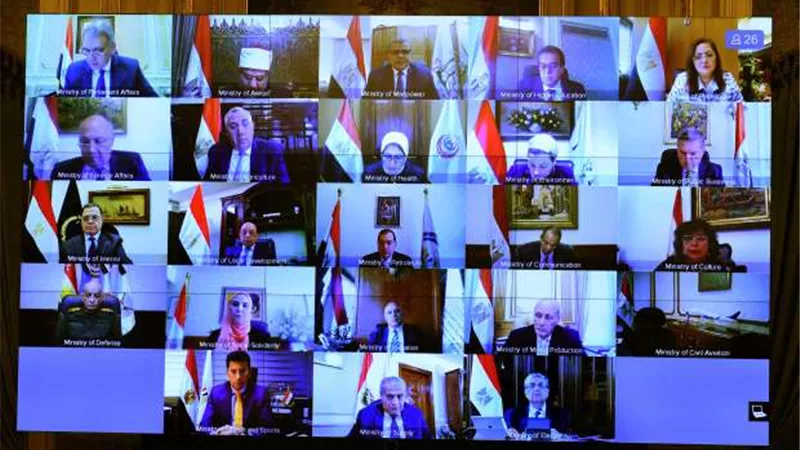 الحكومة تحدد القطاعات المشمولة بقرار تأجيل الإقرارات الضريبية