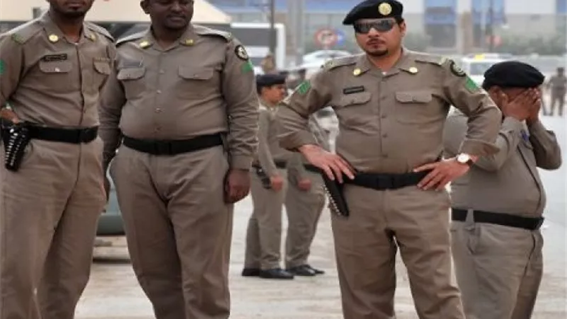 الشرطة السعودية تعتقل اثنين من لاعبي اتحاد جدة.. فيديو