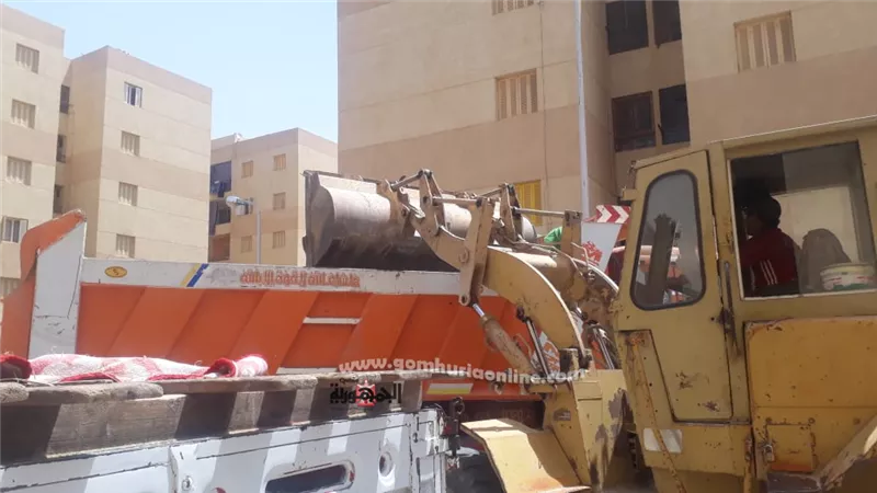 جهاز مدينة حدائق أكتوبر يشن حملة مكبرة لإزالة التعديات بمنطقة دهشور