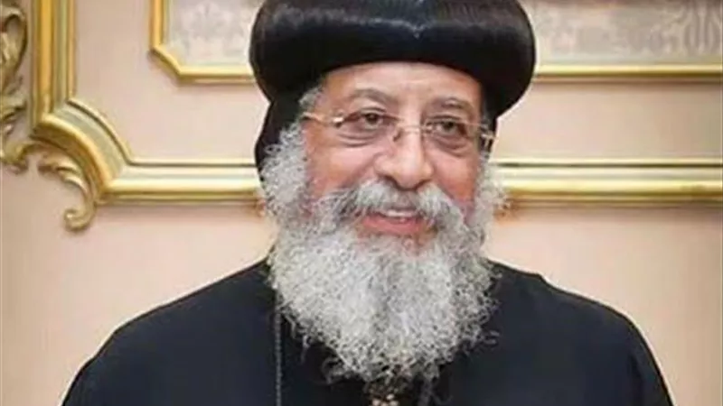 رئيس الوزراء يهنئ البابا تواضروس الثاني والمواطنين الأقباط بعيد القيامة المجيد
