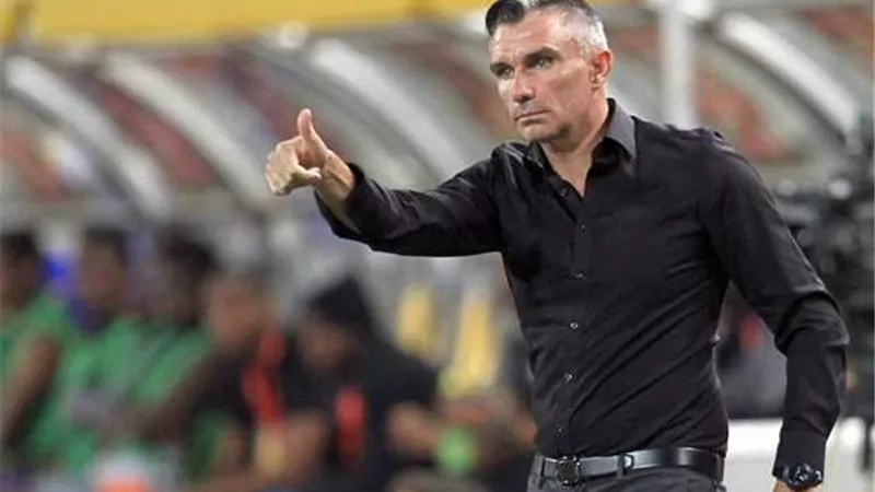 كارتيرون يكشف حقيقة مفاوضاته مع الترجى ورحيله عن الزمالك
