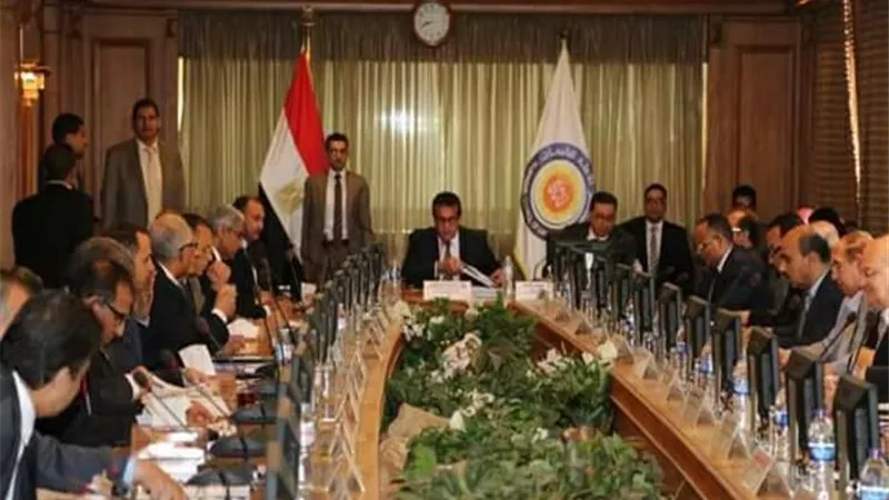 الاعلى للجامعات يعلن موعد الاختبارات الالكترونية لسنوات النقل وتسليم المشروعات البحثية
