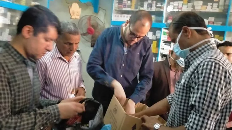 بالصور.. ضبط ١٦ جوال أقراص مخدرة فى صيدلية بأسيوط