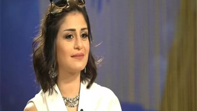 شاهد.. منة فضالي برفقة كلبها تشعل السوشيال ميديا