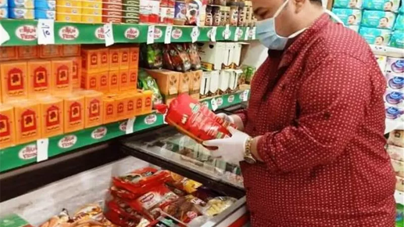 إعدام ٣٥٥ كيلو أغذية منتهية الصلاحية خلال حملة مكبرة علي الأسواق.. بالصور