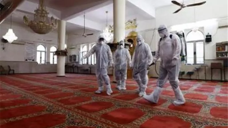 الجارديان ترصد آراء أئمة المساجد نحو طقوس رمضان فى بريطانيا