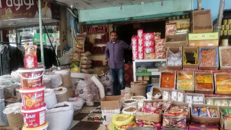 موسم إستثنائي في أسواق ياميش رمضان كورونا بالإسماعيلية.صور