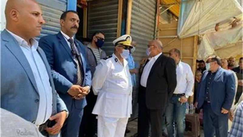 مصرع 3 أشخاص في انهيار عقار بوسط القاهرة