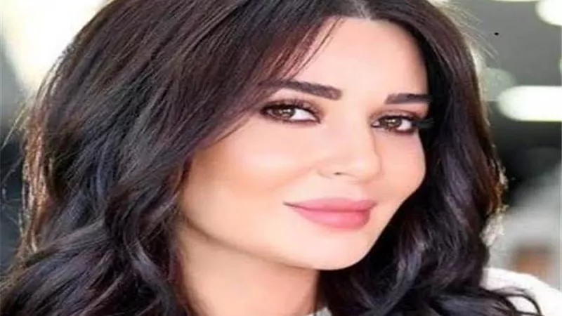 سيرين عبد النور تروج لبرنامجها فى رمضان برفقة احمد فهمى..صورة