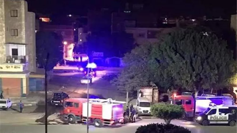 إخماد حرائق اللنبي تفعيلا لحظر التجوال في الإسماعيلية.صور