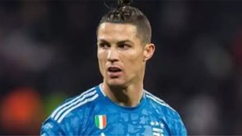 كورونا يقترب من كريستيانو رونالدو