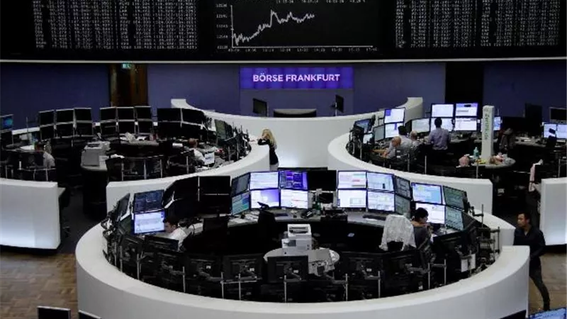 الأسهم الأوروبية ترتفع متجاهلة انهيار أسعار النفط