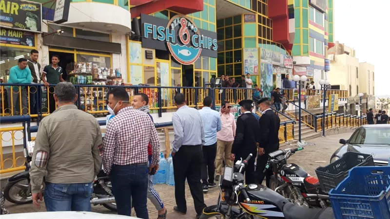 جهاز العبور يشن حملة لرفع الاشغالات ومخالفات الباعة الجائلين بالحى الأول