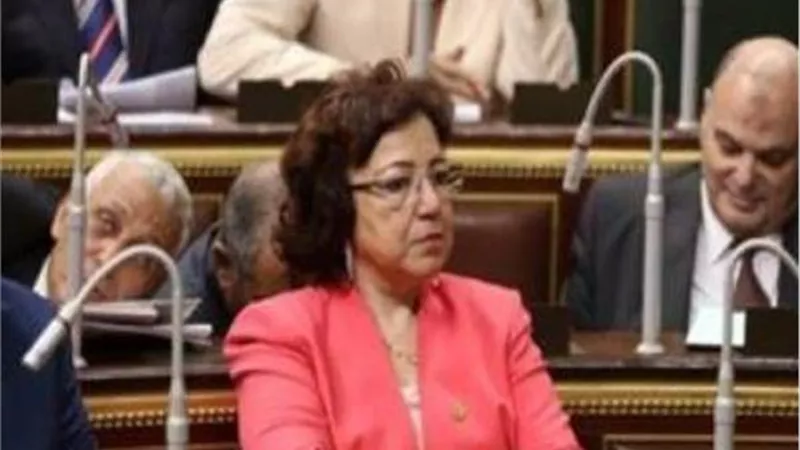 فايقة فهيم تثمن جهود 