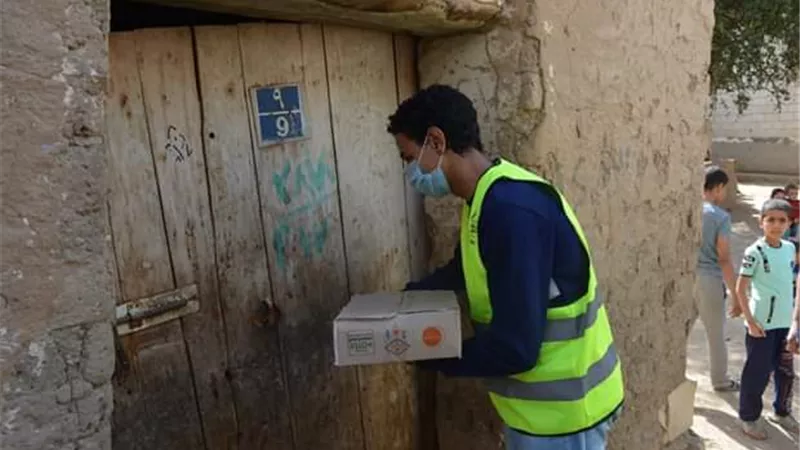صندوق تحيا مصر يوفر كراتين مواد غذائية لأهالينا في سوهاج