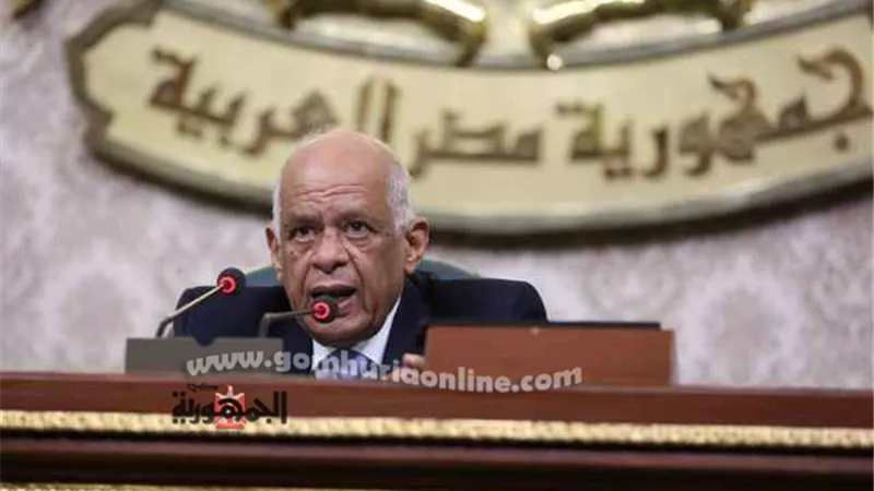 عبد العال يحيل عدد من مشروعات القوانين للجان النوعية
