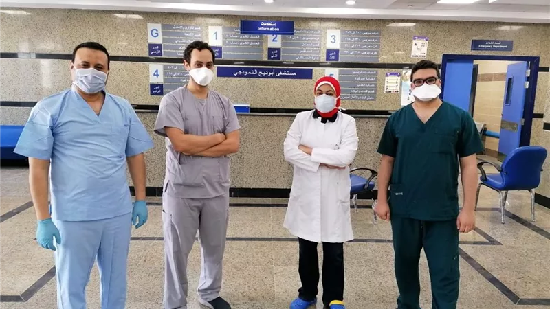 جامعة أسيوط تُعلن عودة ثاني كتائبها الطبية سالمين بعد قضاء 14 يوم عمل بمستشفى العزل بأتوتيج