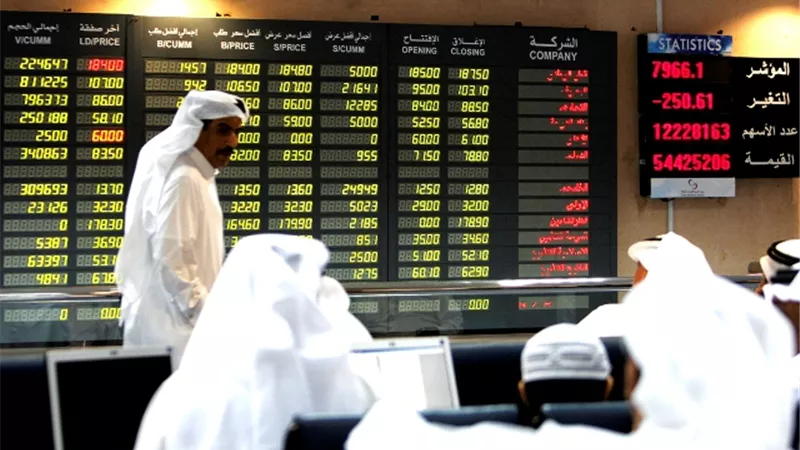 تراجع أسهم الشرق الأوسط بعد تداول العقود الآجلة للنفط الأمريكي تحت الصفر
